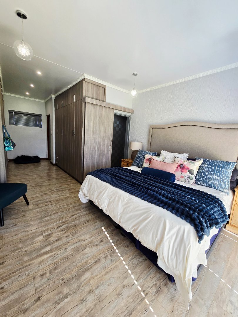 4 Bedroom Property for Sale in Flamwood North West